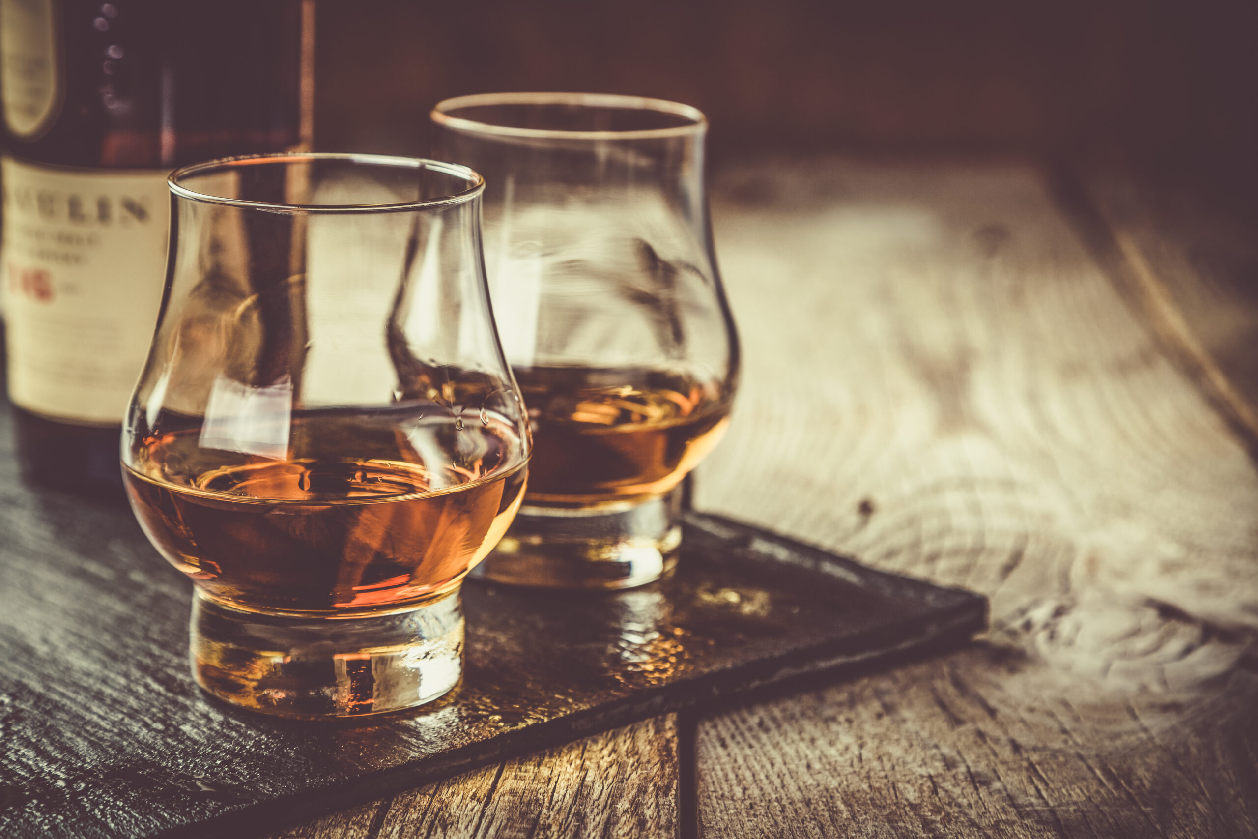 ウイスキー50年物のおすすめ銘柄とは？味の特徴と飲み方について 