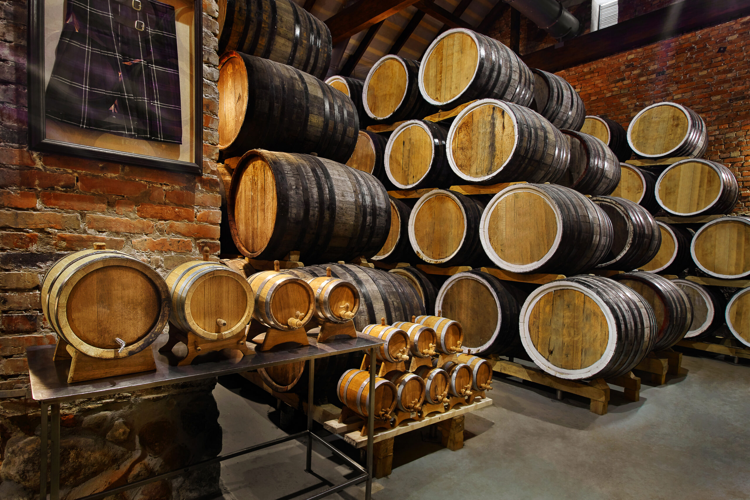 There are different types of whiskey casks according to size and 