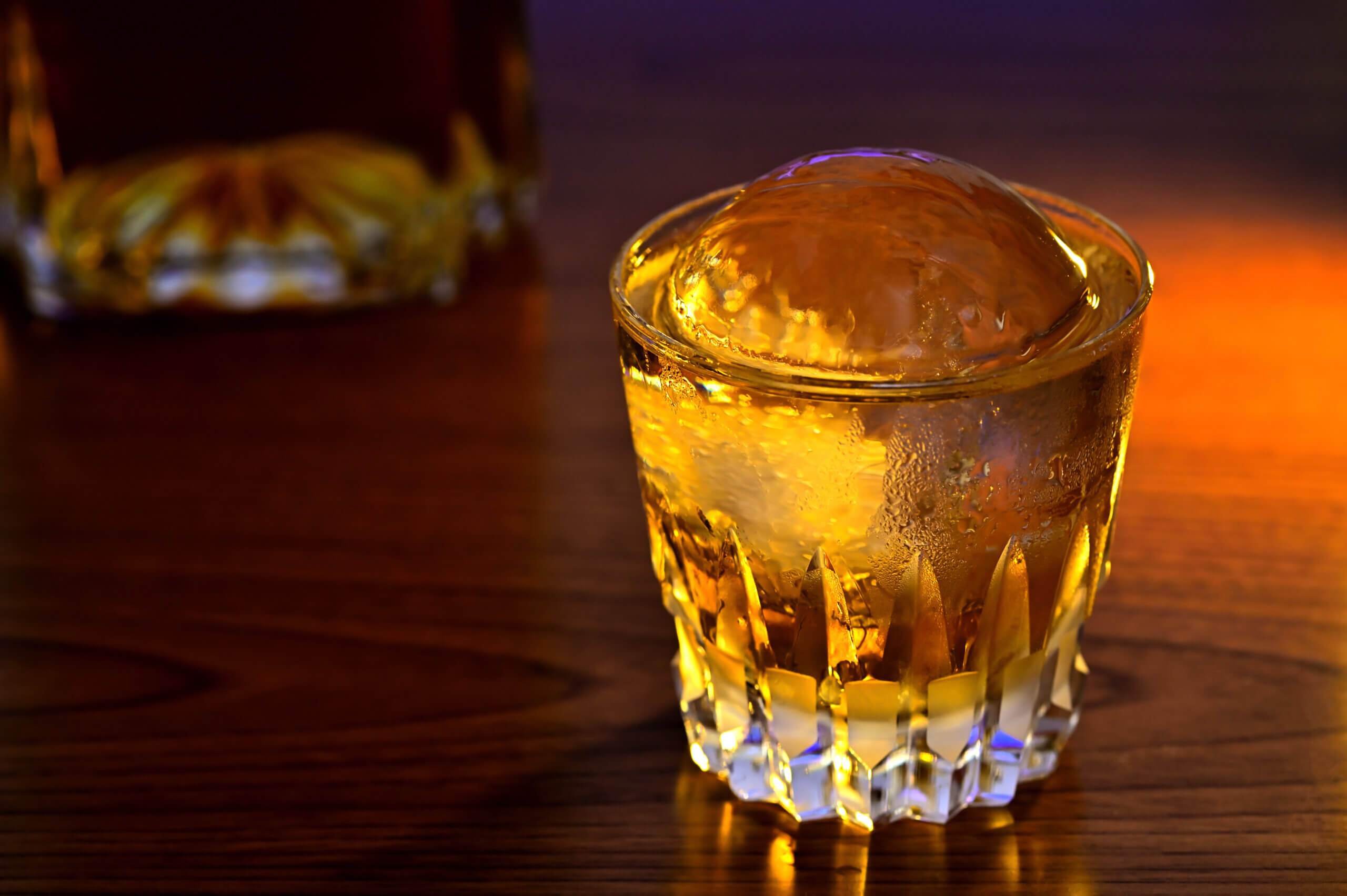 ウイスキーのロックがきつい理由と3つの対処方法をご紹介 Dear Whisky